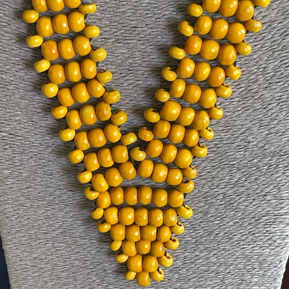 🌻🧡 Handmade V Wooden Statement Necklace - Picture 5 of 7